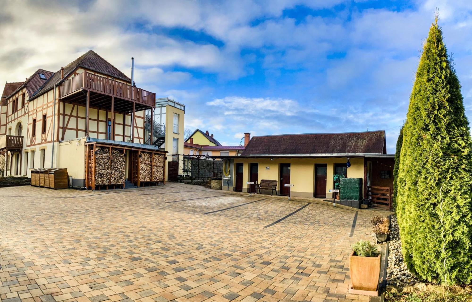Ferienwohnung Morgensonne Am Kurpark Bad Berka - Parkplatz - Spielplatz - Wlan - 2 Schlafzimmer Dış mekan fotoğraf